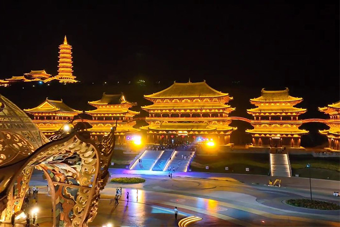 你是不是覺得景區(qū)人氣不夠旺？試試燈光亮化！