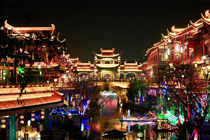 游客天黑就散場？景區(qū)亮化幫你抓住“夜間黃金4小時(shí)”，客流翻倍就靠這一步！