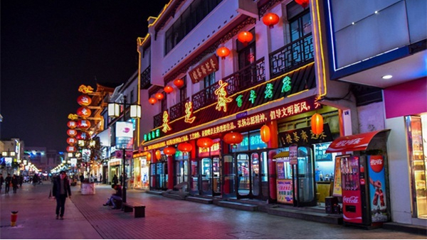 街道亮化照明工程應(yīng)該怎么做？