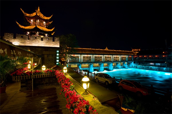 景觀燈光照明設(shè)計(jì)要從哪些方面呈現(xiàn)？